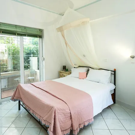 Studio Irene, Lindos 10 Minutes, Beach 4 Minutes Vlicha  Exterior photo