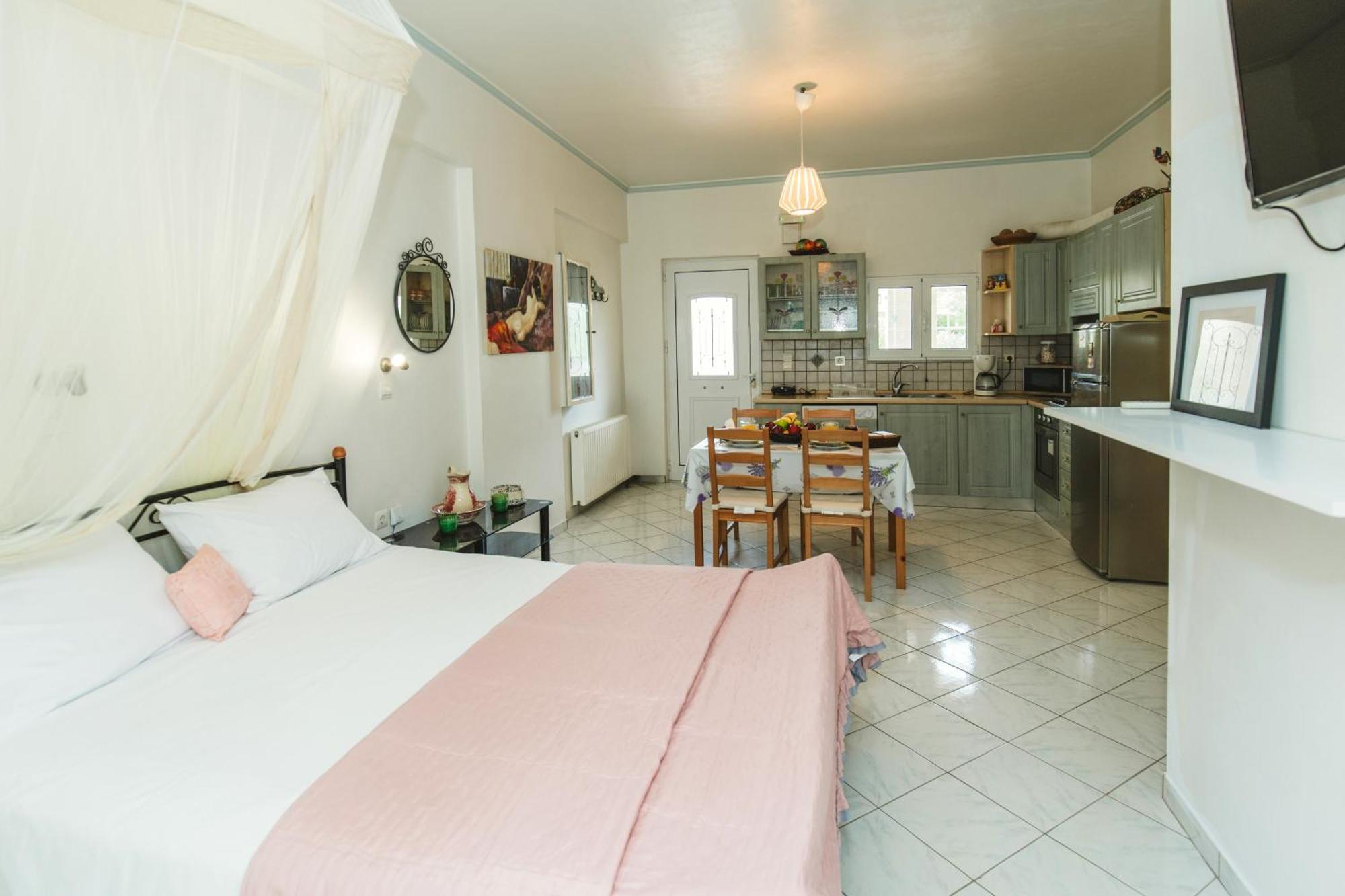 Apartment Irene, Lindos 10 Minutes, 4 Minutes Vlicha (Rhodes)